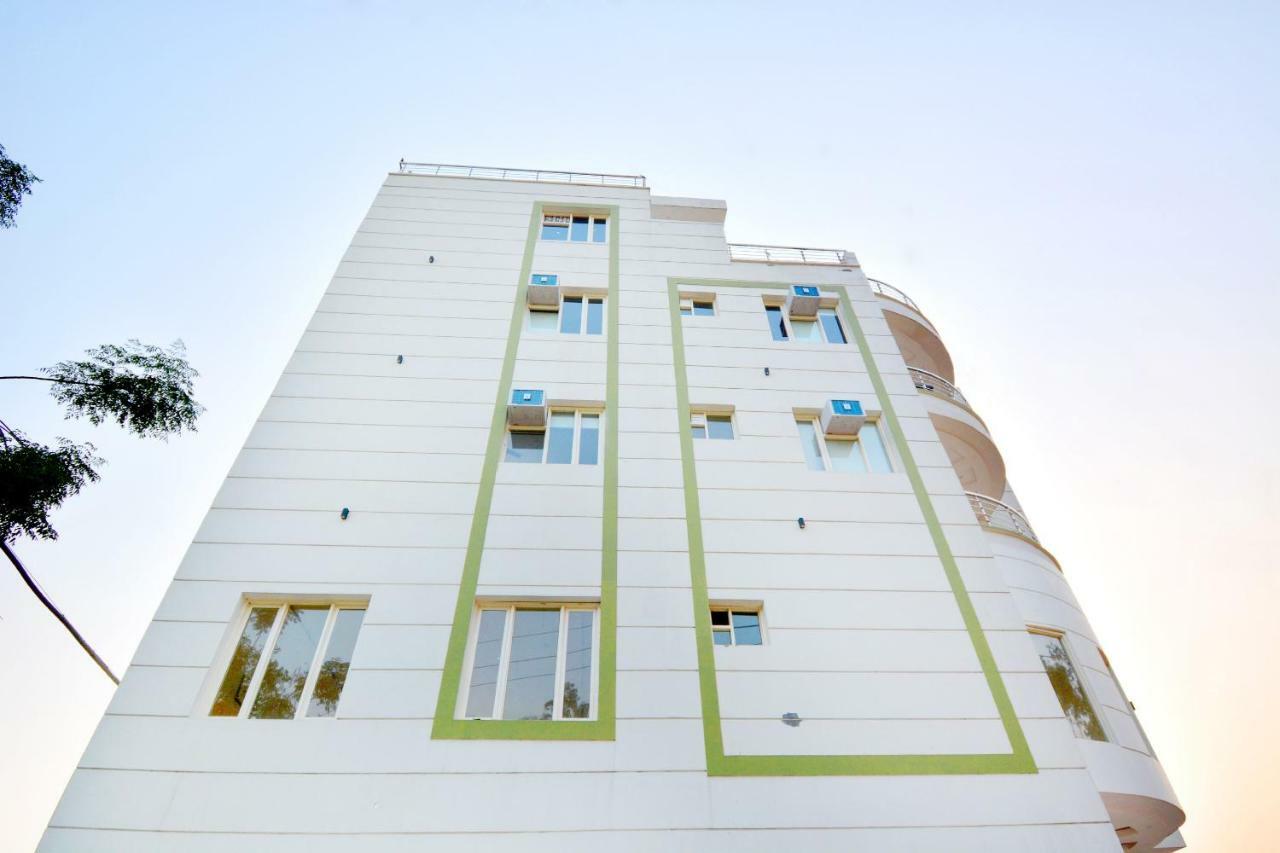 Hotel Oyo 40699 Grand Sokhi Tarn Taran Exteriér fotografie